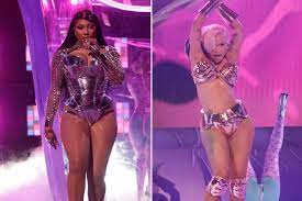 She has already won best rap song and performance for savage and best new artist. Uv6vieoe9zmz6m