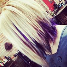 Image Result For Red Peekaboo Highlights On Short Blonde Hair Sac Renkleri Sac Sac Ve Guzellik