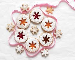 Holiday treats and holiday cheer bring smiles to faces year after year. 10 Clever Ways To Gift Wrap Your Christmas Cookies Martha Stewart