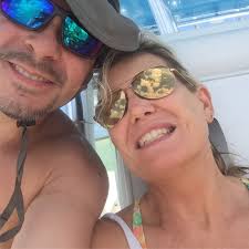 Stretch is important... hold each stretch for 2 minutes #lifetimefitness  #ltfemployee #stretching #iastm #massagetherapy #massagetherapist #muscle  #musclerecovery #sal #salgoldgallery #salcervantes