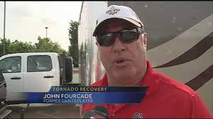 Former Saints QB helps tornado victims