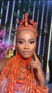 Looking simple but stunning , Okuku @_lafavecreations , MUA  @_lafavecreations , #explore #explorepage #exploremore , #exploreeverything  #gaintrick #gainfollowersfast #dignifiedvendors #gainwithbundi ...