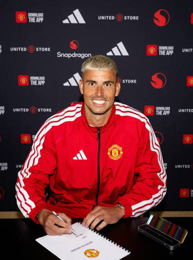 🚨 𝐎𝐅𝐅𝐈𝐂𝐈𝐀𝐋: Manchester United sign Karl Darlow as new backup  goalkeeper on deal until 𝐉𝐔𝐍𝐄 𝟐𝟎𝟐𝟖 🔴🧤 Former Leeds United  goalkeeper arrives as free agent as deal includes also a club option
