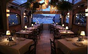 Tatlı saatlerinin klasiği lezzetli pasta, turta ve çikolatalarıyla, kakao ve kremaya dayalı batı kökenli tatlılarıyla baylan'ın tarihi 1923 yılına dayanır. Istanbul Un Yasayan En Eski Pastanesi Baylan