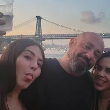 Brad Marro's Instagram, Twitter & Facebook