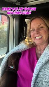 Laurie Groves's Instagram, Twitter & Facebook