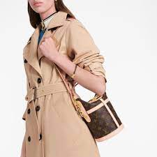 Jul 13, 2021 · the hugedomains fixed pricing model makes it easy to make a decision to purchase a domain or to look for another option. Duffle Bag Monogram Canvas Handtaschen Louis Vuitton