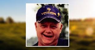 Kyle Kinzer's Instagram, Twitter & Facebook