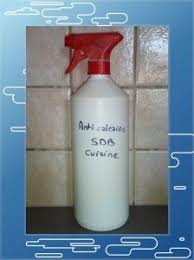 Diy Nettoyant Anti Calcaire Fait Maison Pour Salle De Bain Et Cuisine Diy Cleaning Products Cleaning Diy Cream