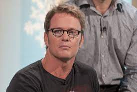 The bronzed surfie who wowed the girls in neighbours has morphed into a police craig mclachlan to timewarp again. Craig Mclachlan Neighbours Star Charged With Sex Offences Deadline