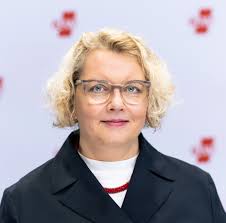 Studentische Beschäftigte an Hochschulen und Forschungseinrichtungen: eine  Ausnahme vom dualen System regulierter Arbeitsbezieh