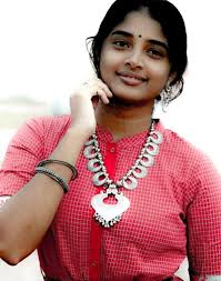 A local barber's fate turns overnight when he becomes the single deciding vote in the village elections. Yogi Babu Pairs With This Acclaimed Actress In His Next Tamil News Indiaglitz Com