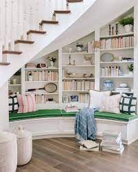Kali ini kita akan memberikan ide menarik dan unik untuk home library atau perpustakaan pribadi di rumah cocok untuk anda yang gemar membaca. Desain Perpustakaan Mini Cocok Untuk Rumah Minimalis