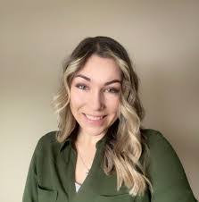 Lindsey Wert's Instagram, Twitter & Facebook