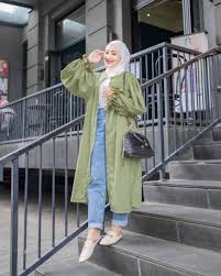 Check spelling or type a new query. 7 Ide Outfit Hijab Berwarna Hijau Yang Bernuansa Ramadan Popmama Com