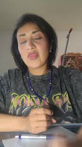 Tia time y el video al que me refiero esta en mi historia cheken lo denlen  like y acostumbrense a mi Spanglish por que la vida aqui sigue en ingles si  lo digo mal hacepto que me corijan pero no que ...