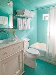 Nice Looking Ocean Themed Bathroom Designs Dazzling Turquoise Mosaic Tiles Ocean Themed Bathroom De Small Apartment Bathroom Turquoise Bathroom Blue Bathroom
