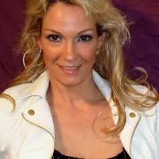 Cassie Pearce's Instagram, Twitter & Facebook