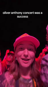 Samantha Stringfield's Instagram, Twitter & Facebook