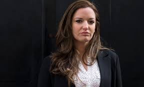 Houria bouteldja, la fondatrice du parti des indigènes de la république, refait parler d'elle après avoir écrit un article contre miss provence, tellement le 24 décembre, pour noël, houria bouteldja, l'égérie du parti des indigènes de la république, a refait des siennes. Lettre Ouverte A Houria Bouteldja Qui Estime Qu On Ne Peut Etre Innocemment Israelien Causeur