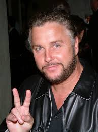 Peace to one and all 😊✌️✌️ #WilliamPetersen