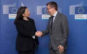 Carlos manuel félix (carlos) moedas (beja, 10 augustus 1970) is een portugees politicus. Biookonomie Und Innovation In Europa Als Diskussionsthemen Des Treffens Zwischen Carlos Moedas Eu Kommissar Fur Forschung Wissenschaft Und Innovation Und Catia Bastioli Novamont News