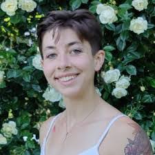 Jessica Batterman's Instagram, Twitter & Facebook