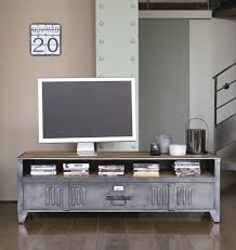 Les couleurs blanche ou grise de cette collection apporte l'élégance que l'on recherche chez ce type de. Meuble Tv Indus 1 Porte En Metal Et Manguier Rydell Maisons Du Monde