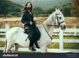 Caballo a caballo. Sexo hombre en Foto de stock 2241883221 | Shutterstock