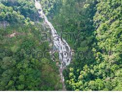Corectitudinea care nu aduce claritate nu face doi bani. Mae Ya Hermosa Cascada En El Bosque De Otono En El Parque Nacional Doi Inthanon Chiangmai Tailandia Fotografia De Stock Alamy
