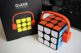 Wer den zauber­wür­fel lösen möchte, ver­bringt beim kno­beln viel zeit mit dem drehen der seit­en. Giiker Supercube I3 Test Smarter Zauberwurfel Mit Smartphone App
