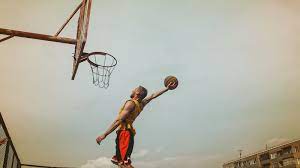 Macam lemparan dan cara melempar bola dalam permainan bola basket. Sebutkan Macam Macam Lemparan Dalam Permainan Bola Basket Cathetan Com