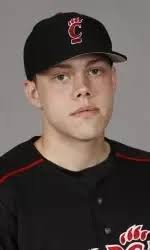 Baseball Knocks Off Youngstown State 15-5 In Home Opener