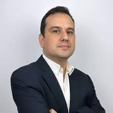 Brian Layton's Instagram, Twitter & Facebook