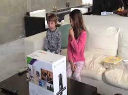 Microsoft hat diverse änderungen vorgenommen, die die leistungsfähigkeit deutlich gesteigert haben. Nino Enloquece Por Su Nuevo Xbox Youtube
