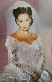 Maybe you would like to learn more about one of these? Pin By Weiwei Scintilla On Wedding Wedding Dresses 90s Wedding Dress Beautiful Wedding Dresses