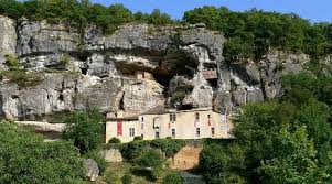 Dordogne travel guide and maps. Troglodyte Caves In The Loire Valley Dordogne Eurotunnel Le Shuttle