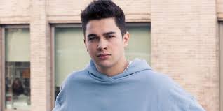 Sorry mahomies, austin mahone is officially off the market! Austin Mahone Net Worth 2021 Age Height Weight Girlfriend Dating Bio Wiki Wealthy Persons