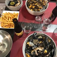 Moulerie De La Gare Saint Gilles Croix De Vie Restaurant Avis Numero De Telephone Photos Tripadvisor
