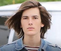 He has more than 4.3 million followers on facebook, he has around 1.5 million followers on instagram and has more. Dylan Brosnan Bio Facts Family Life Of Pierce Brosnan S Son