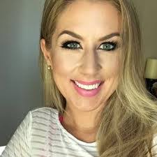 Stephanie Dewald's Instagram, Twitter & Facebook