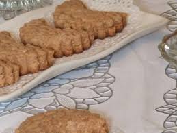 Meilleur ghribia sur commande des petites et grandes commande 25 da/pièce décoration comme vous voulez avec des amandes ,cannelle, sans. Recettes De Mignardises Et Gateaux 2
