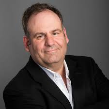 The Customer Loyalty Effect