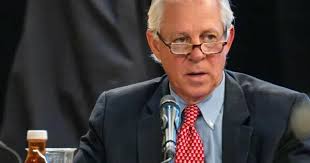 UA President Robert Robbins says he will resign