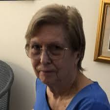 Lori Robins's Instagram, Twitter & Facebook