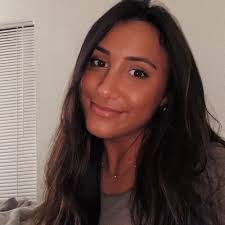 Heidi Newman's Instagram, Twitter & Facebook