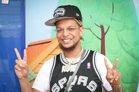 Hij scoorde een hit met allermooiste feestje (feat. V4bfuc6ichbdlm