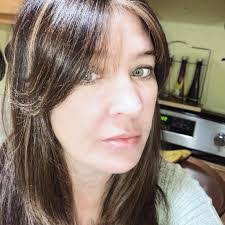 Daphne Sanford's Instagram, Twitter & Facebook