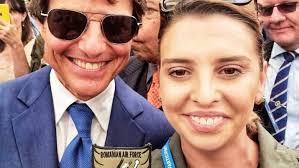 Povestea unei fotografii care a devenit virală. Căpitanul Claudia Pop a  dezvăluit cum a ajuns să facă un selfie cu Tom Cruise