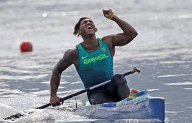 Brazilian isaquias queiroz dos santos was denied a golden finish to his crackling olympic run on saturday updated 20/08/2016 at 13:56 gmt. Destaque No Rio 2016 Isaquias Se Sagra Bicampeao Brasileiro Em Curitiba Jovem Pan